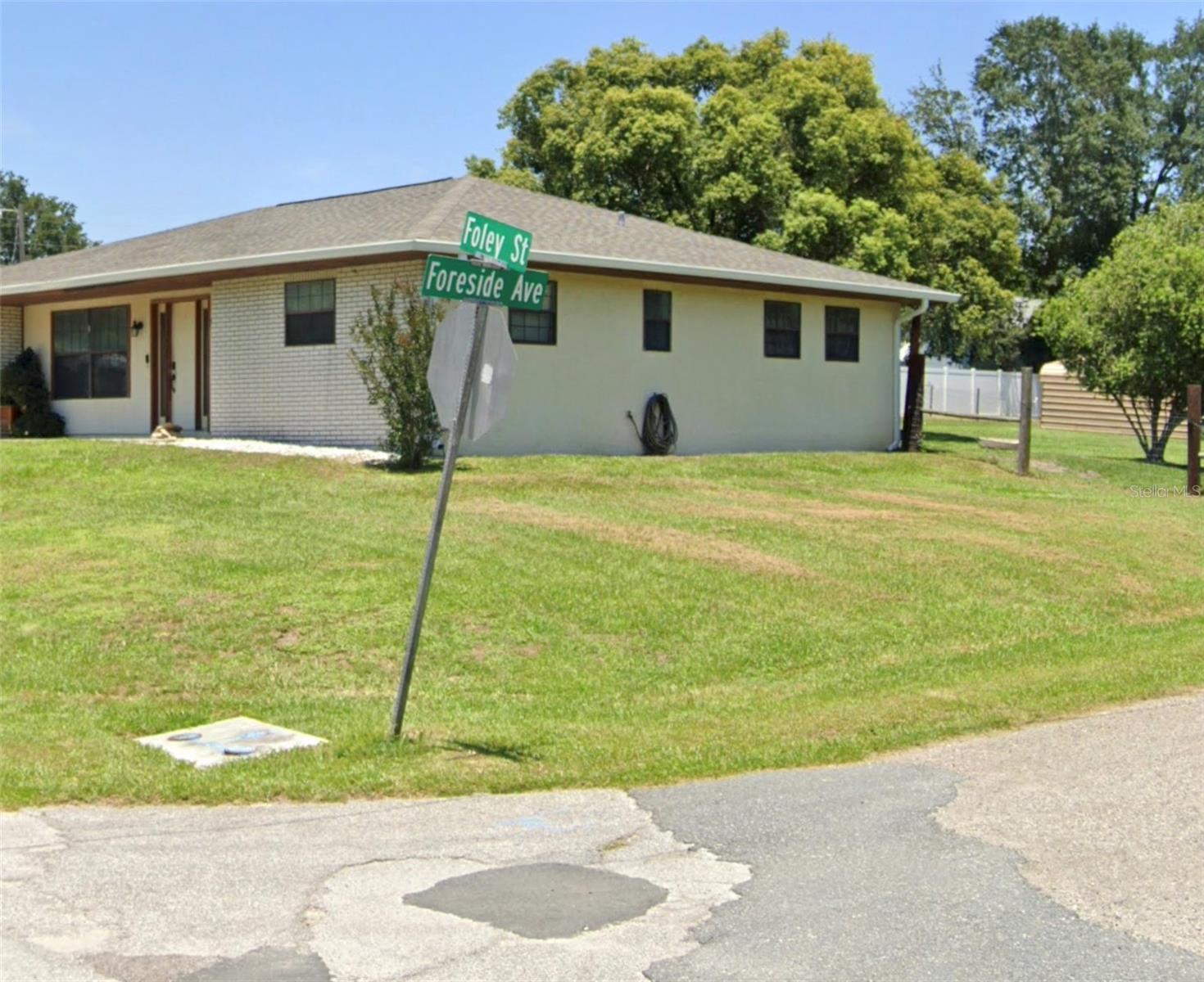 23154 FORESIDE AVENUE