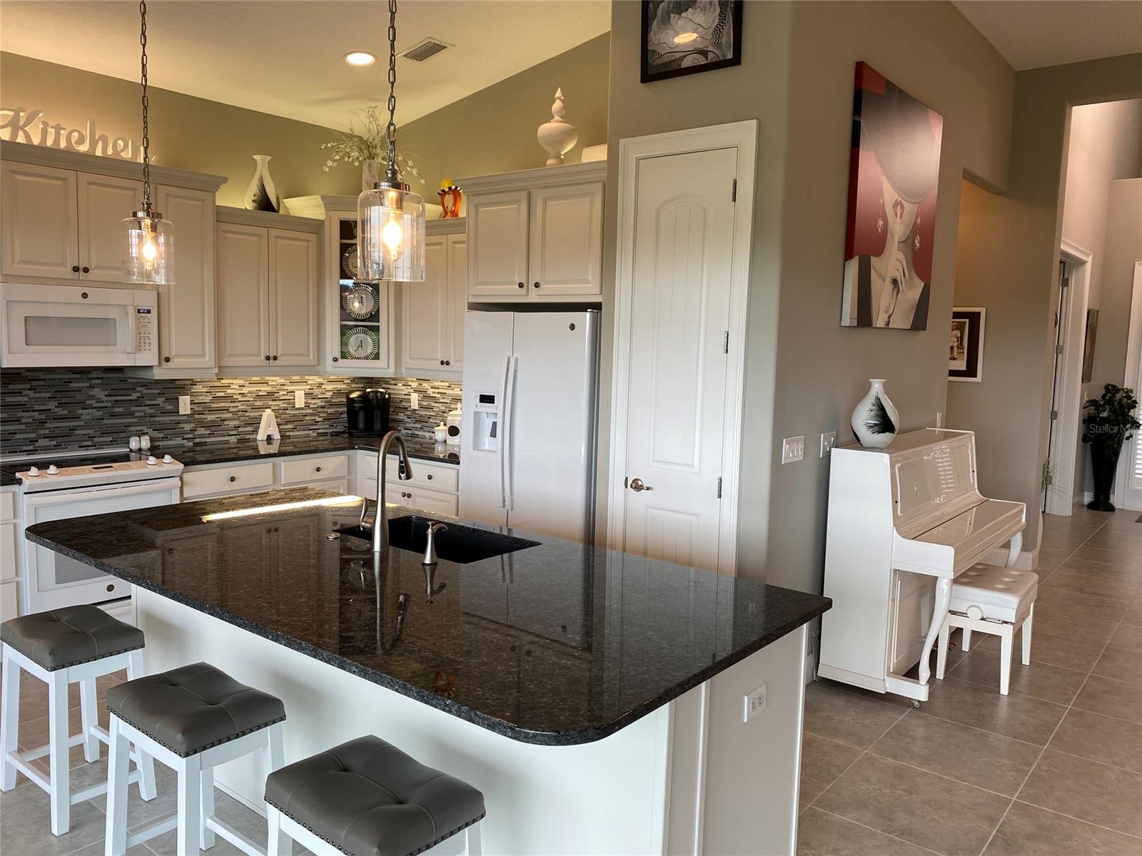 Portofino Gardens Ph 1 - Residential