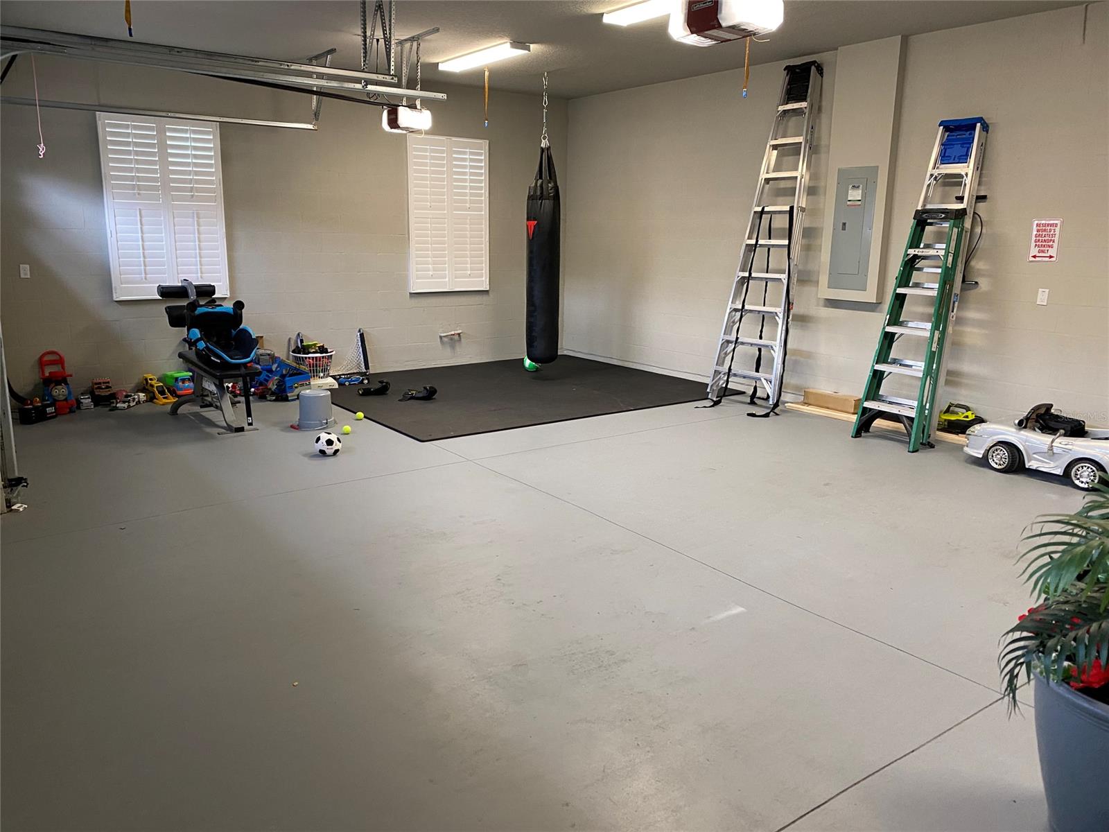 Portofino Gardens Ph 1 - Residential