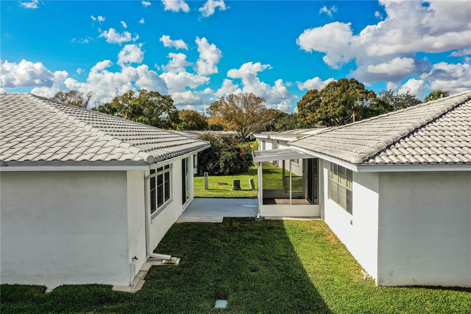 IMPERIAL SOUTHGATE VILLAS SEC 03 - Residential