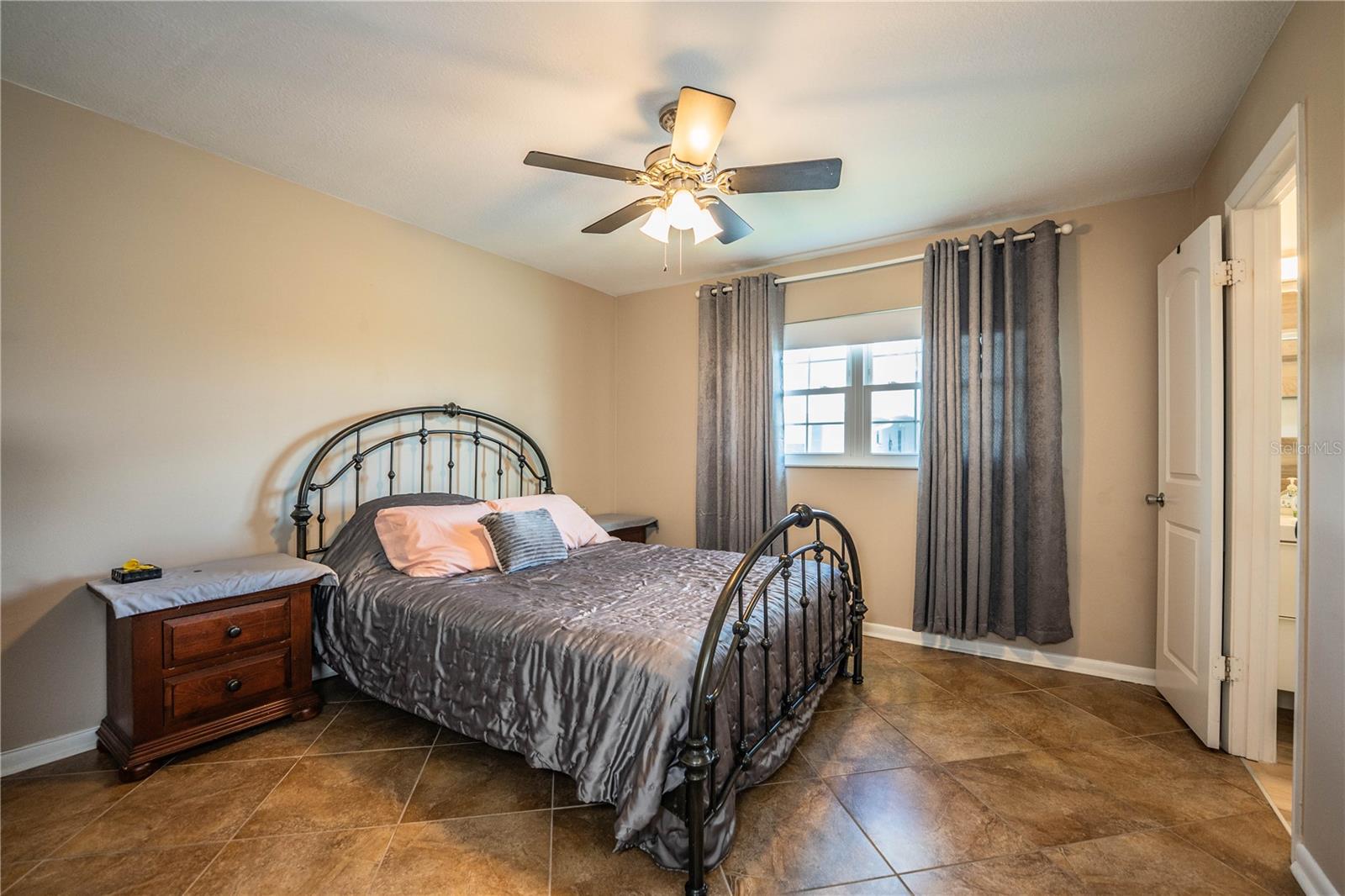 IMPERIAL SOUTHGATE VILLAS SEC 03 - Residential