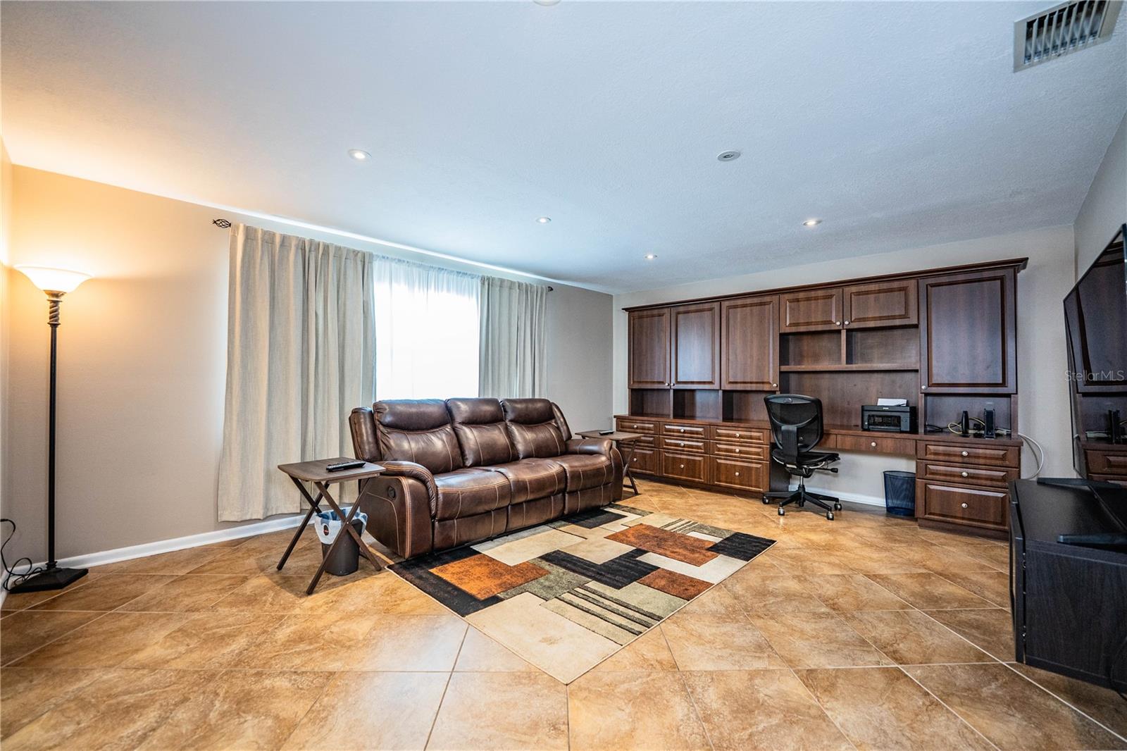 IMPERIAL SOUTHGATE VILLAS SEC 03 - Residential