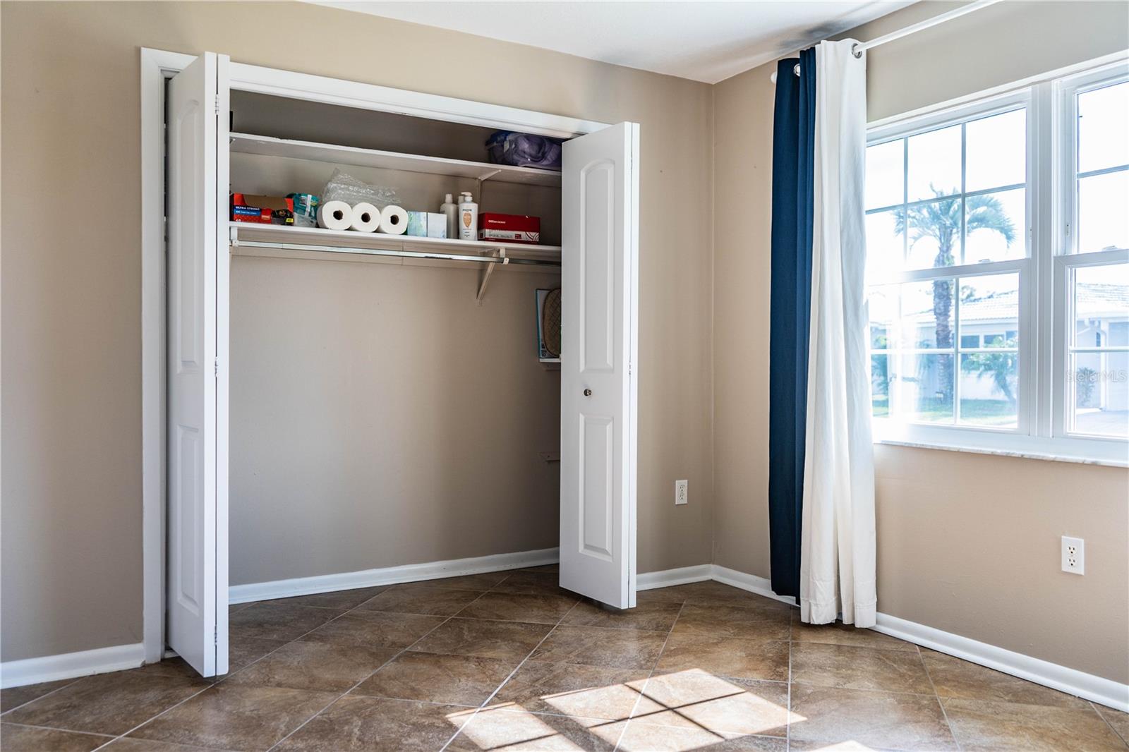 IMPERIAL SOUTHGATE VILLAS SEC 03 - Residential