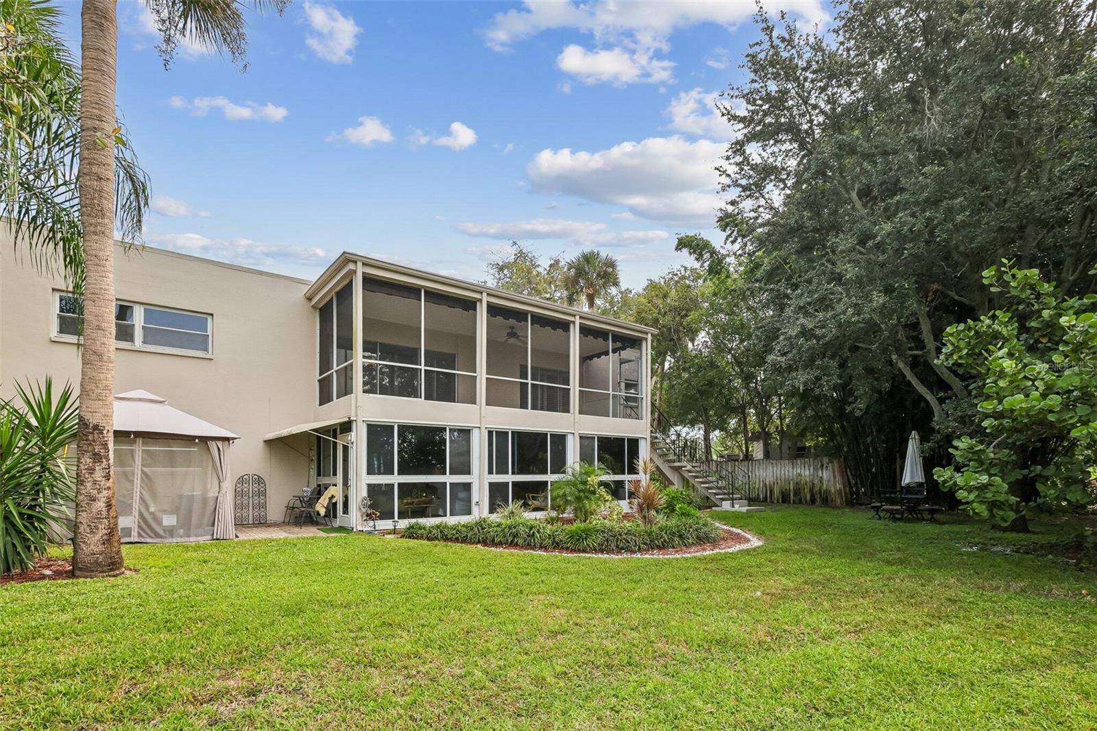 3 COUNTRY CLUB DRIVE 3