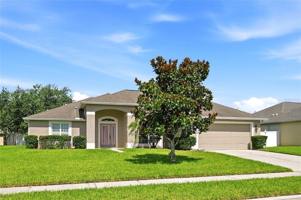 Photo of 1142 Dunbrooke Street, Winter Garden, FL 34787 (MLS # O6417527)