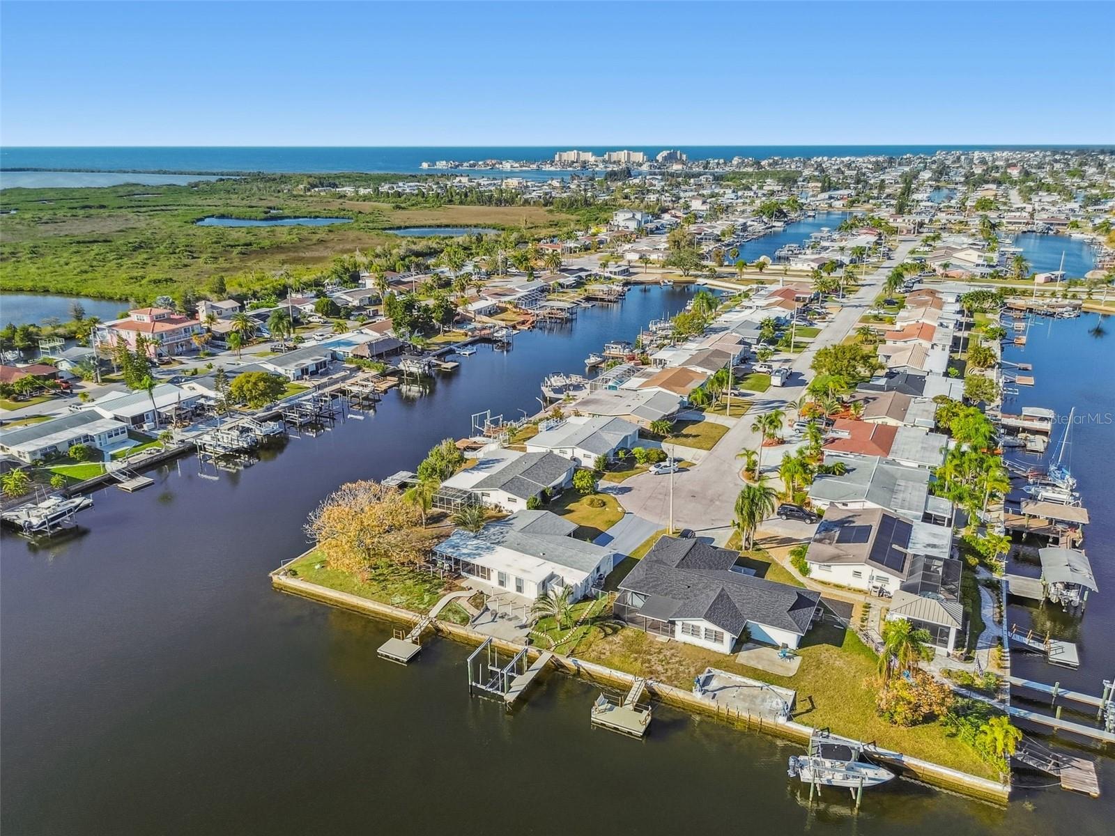 LEISURE BEACH - Residential