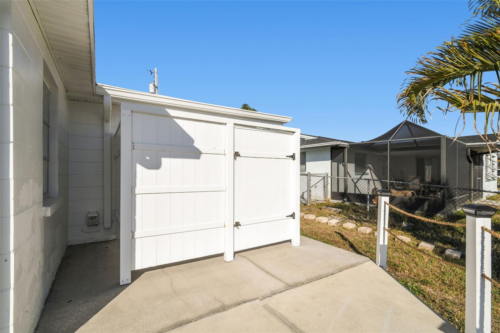 LEISURE BEACH - Residential