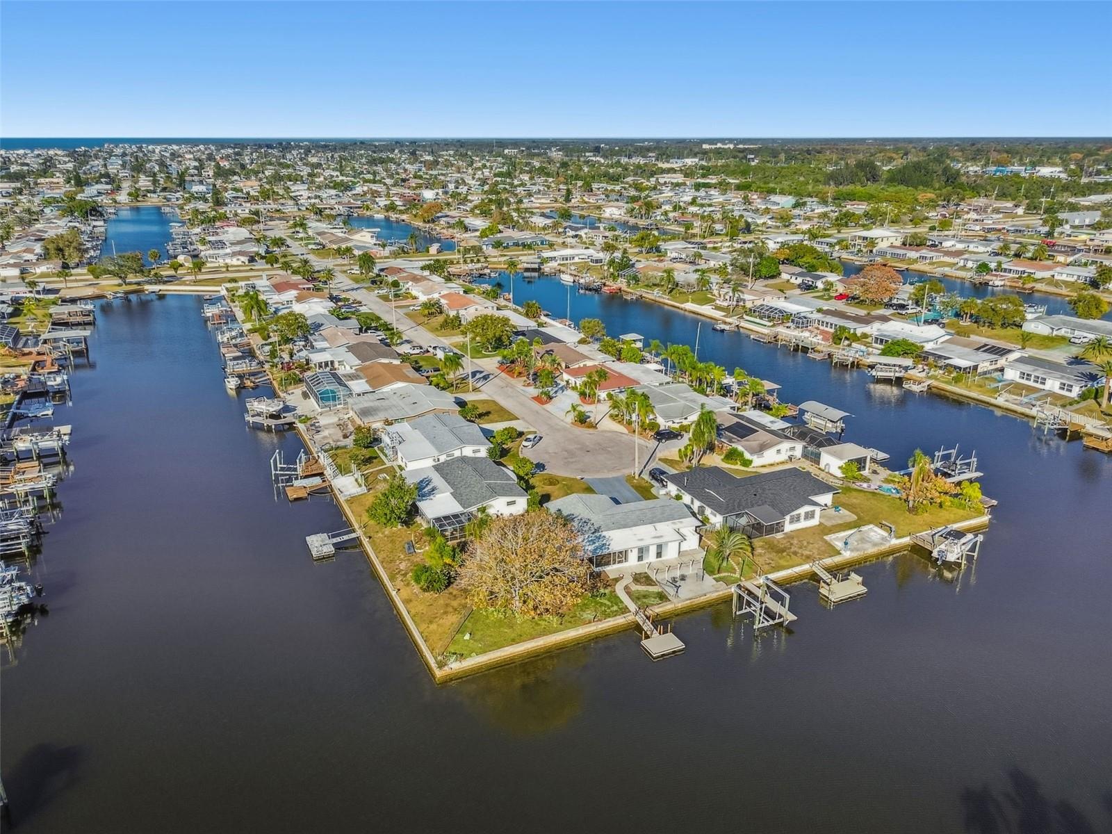 LEISURE BEACH - Residential