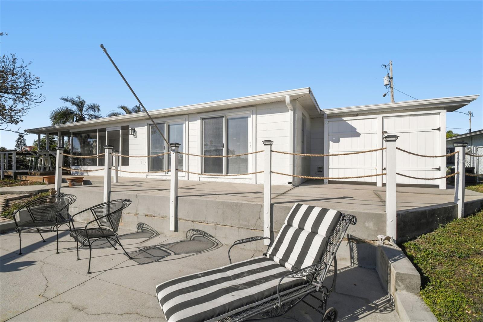 LEISURE BEACH - Residential