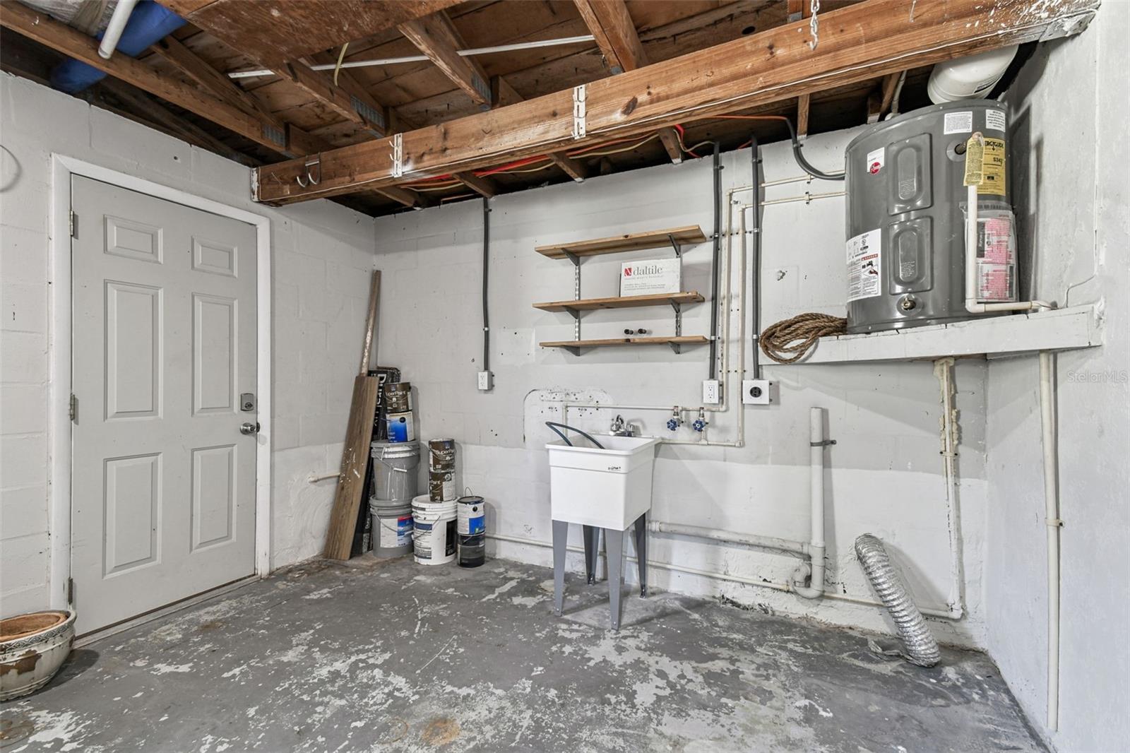 LEISURE BEACH - Residential