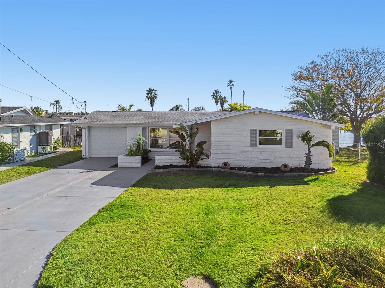 LEISURE BEACH - Residential