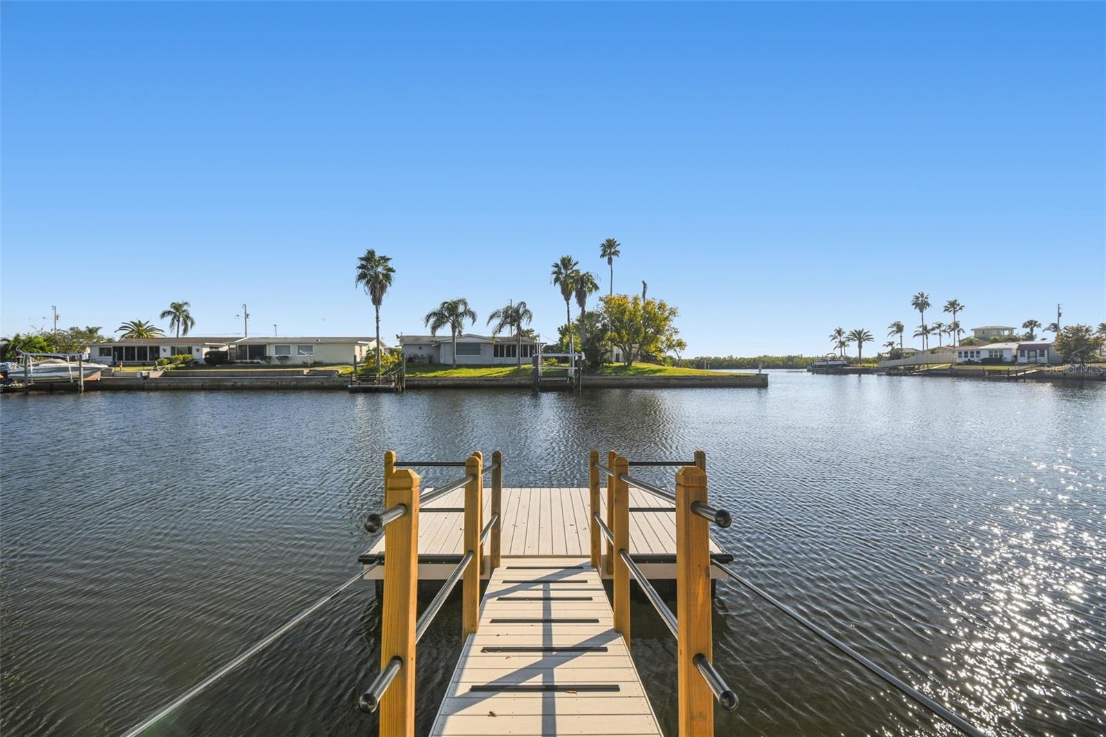 LEISURE BEACH - Residential