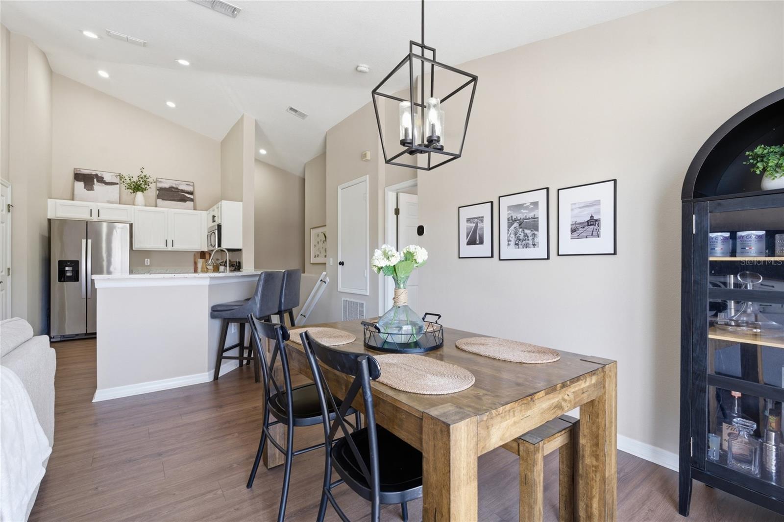 BAY BREEZE COVE - Residential
