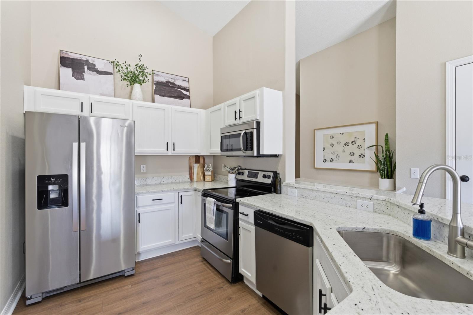 BAY BREEZE COVE - Residential