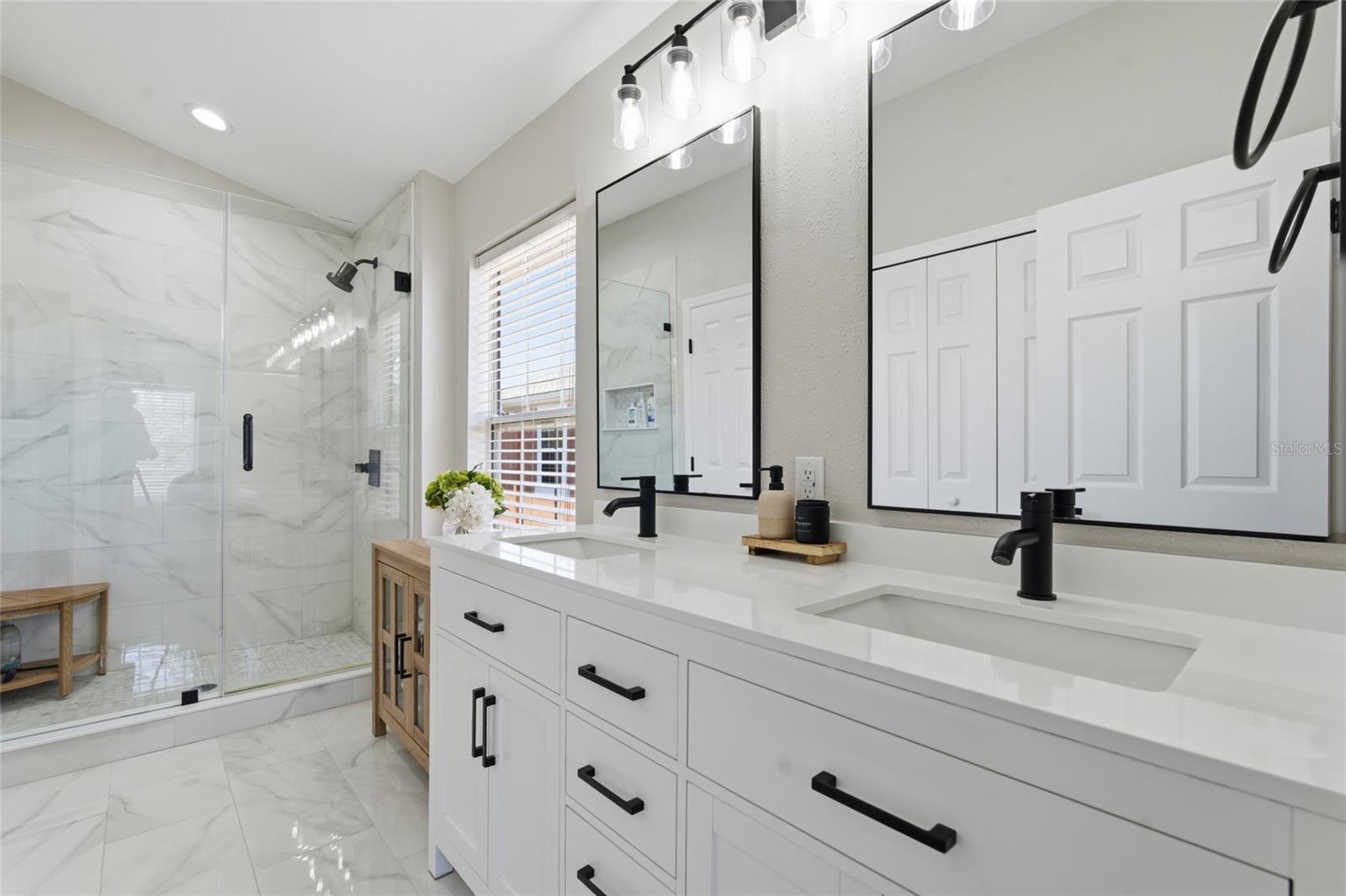 BAY BREEZE COVE - Residential