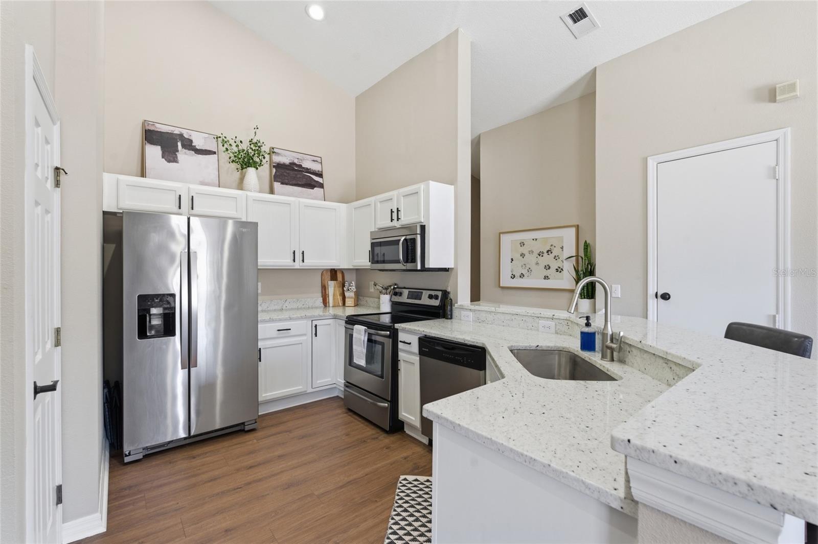 BAY BREEZE COVE - Residential