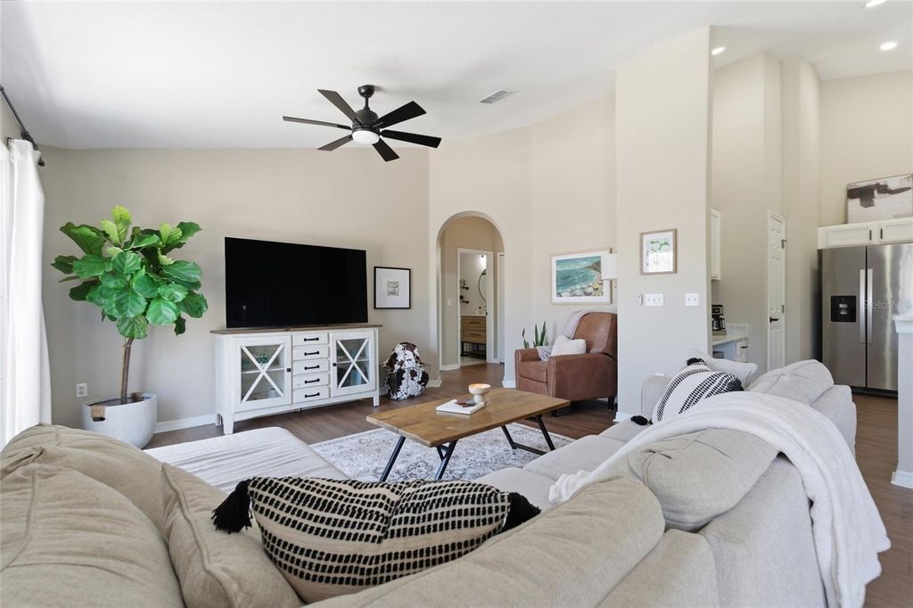 Photo of 5134 6th Street N, St Petersburg, FL 33703 (MLS # TB8503426)