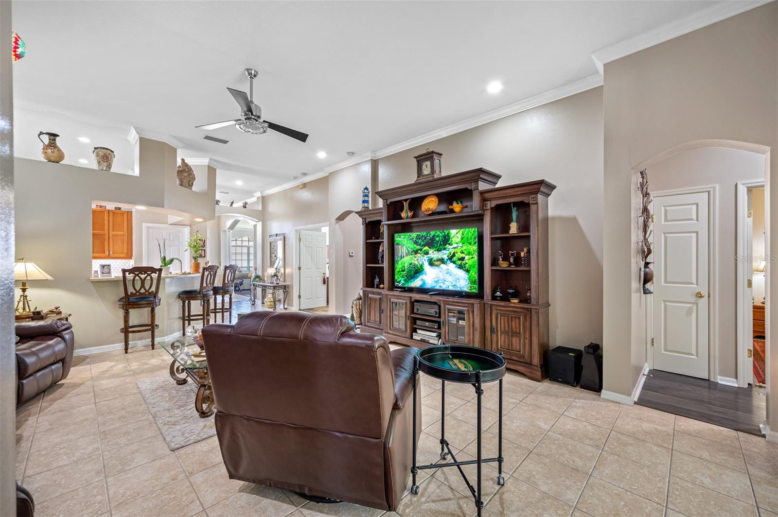 MEADOW POINTE 03 PRCL T-T - Residential Lease