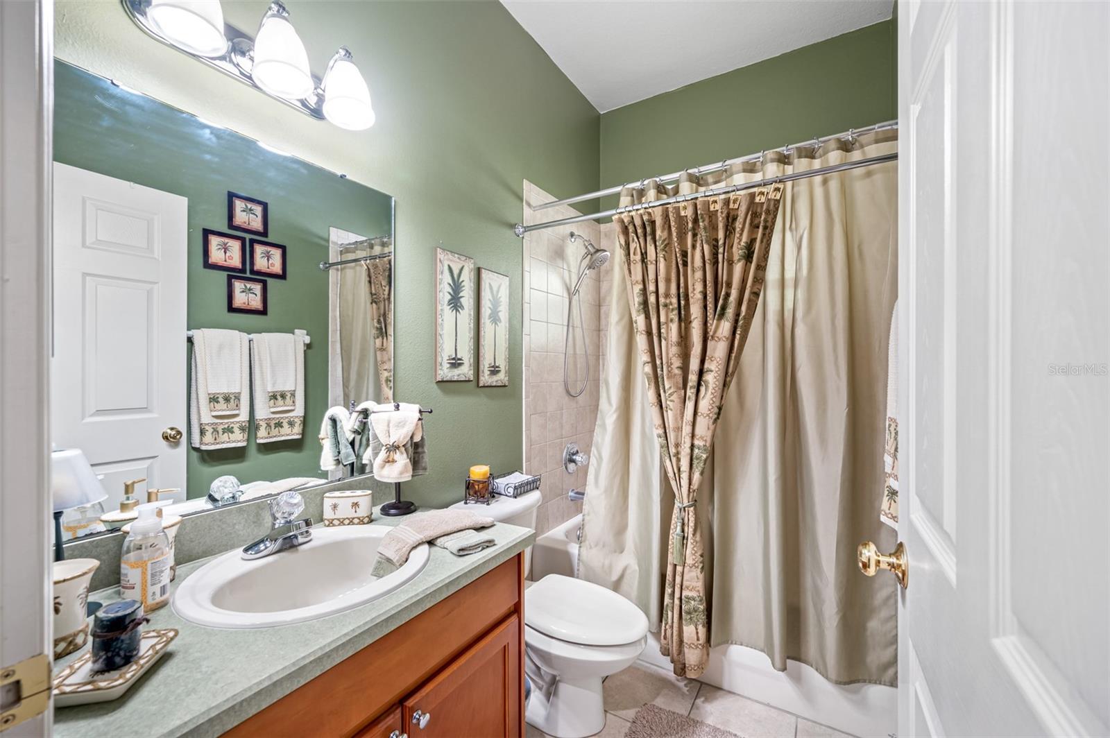 MEADOW POINTE 03 PRCL T-T - Residential Lease