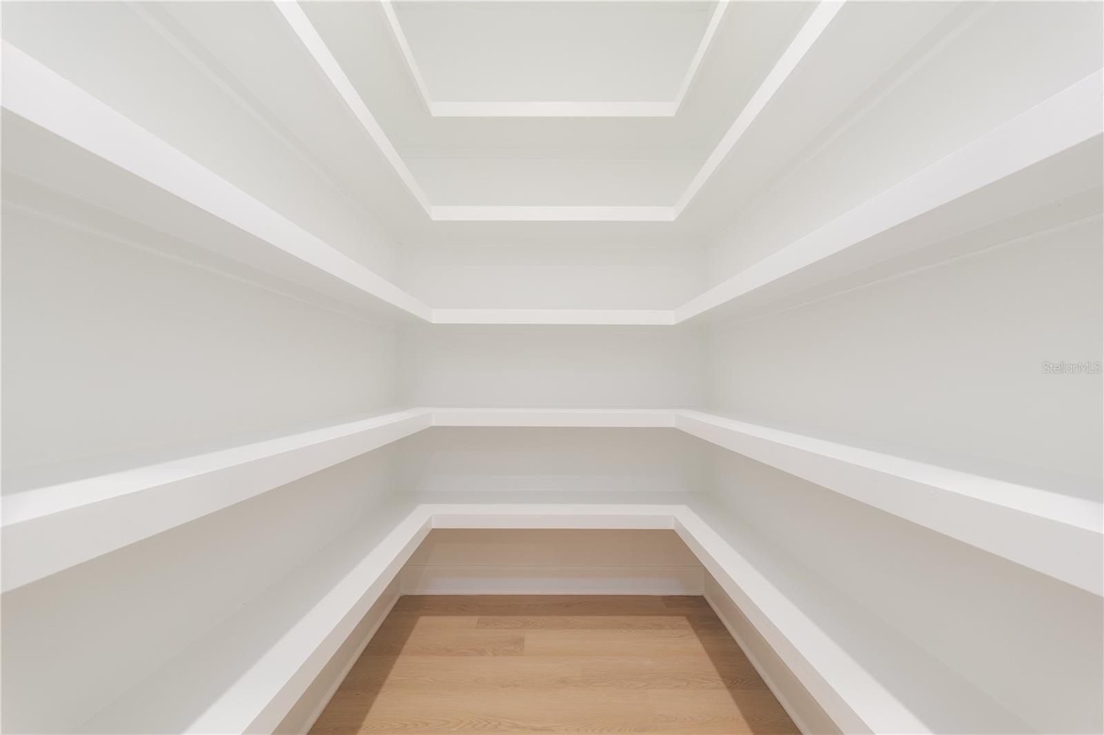 LANDMARK ESTS - Residential