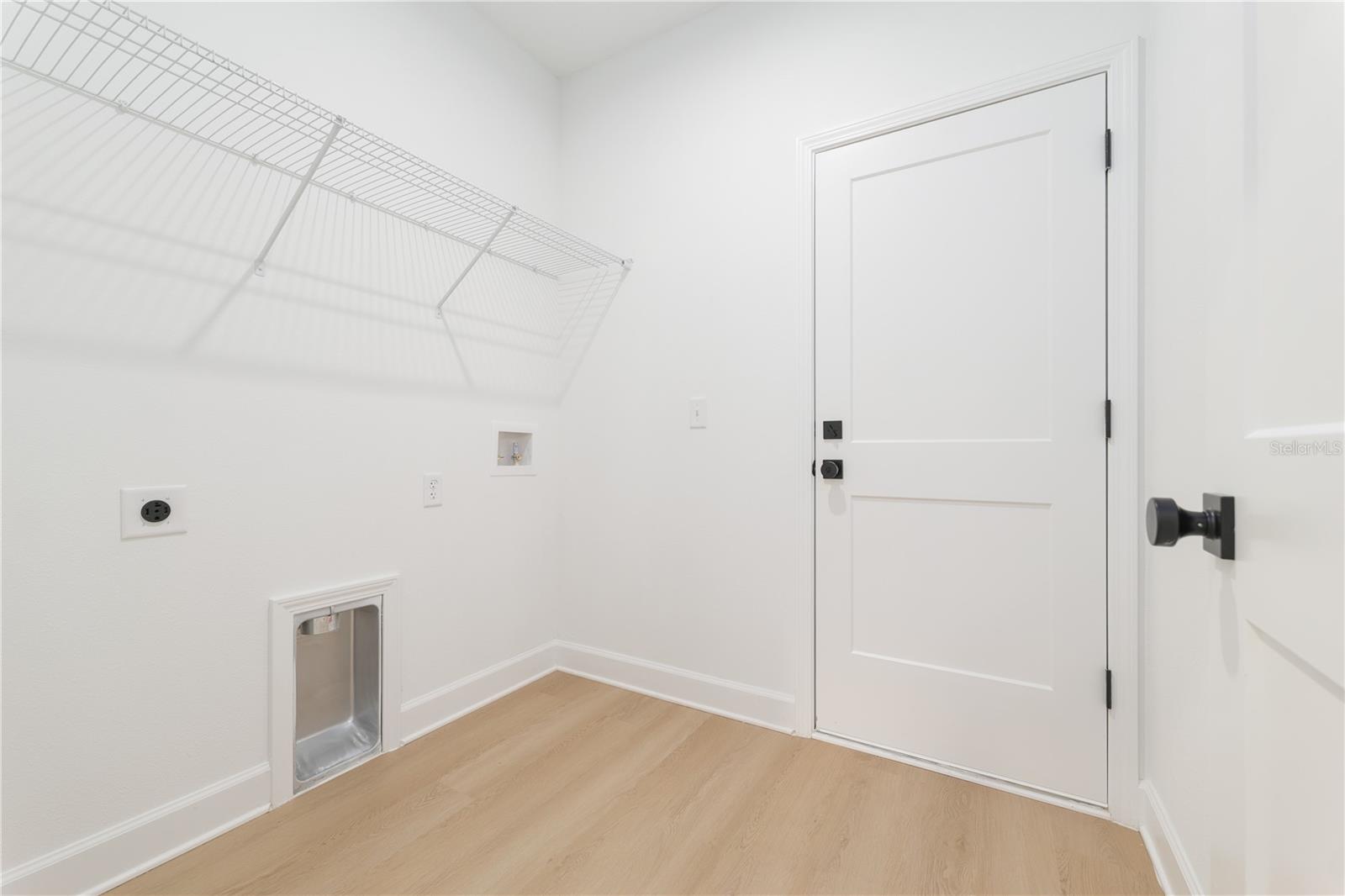 LANDMARK ESTS - Residential