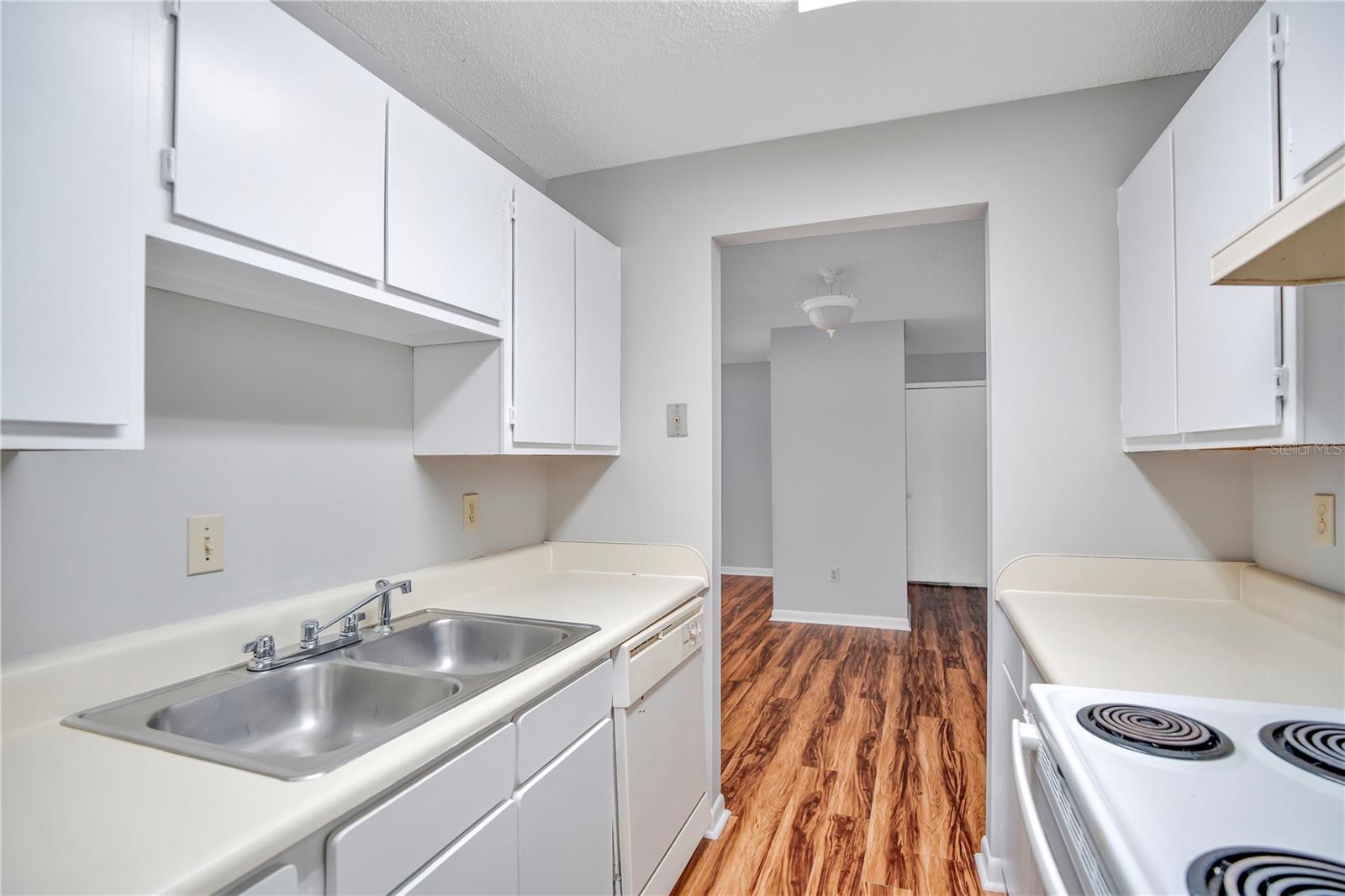 LA CITA SECTION 6 - Residential