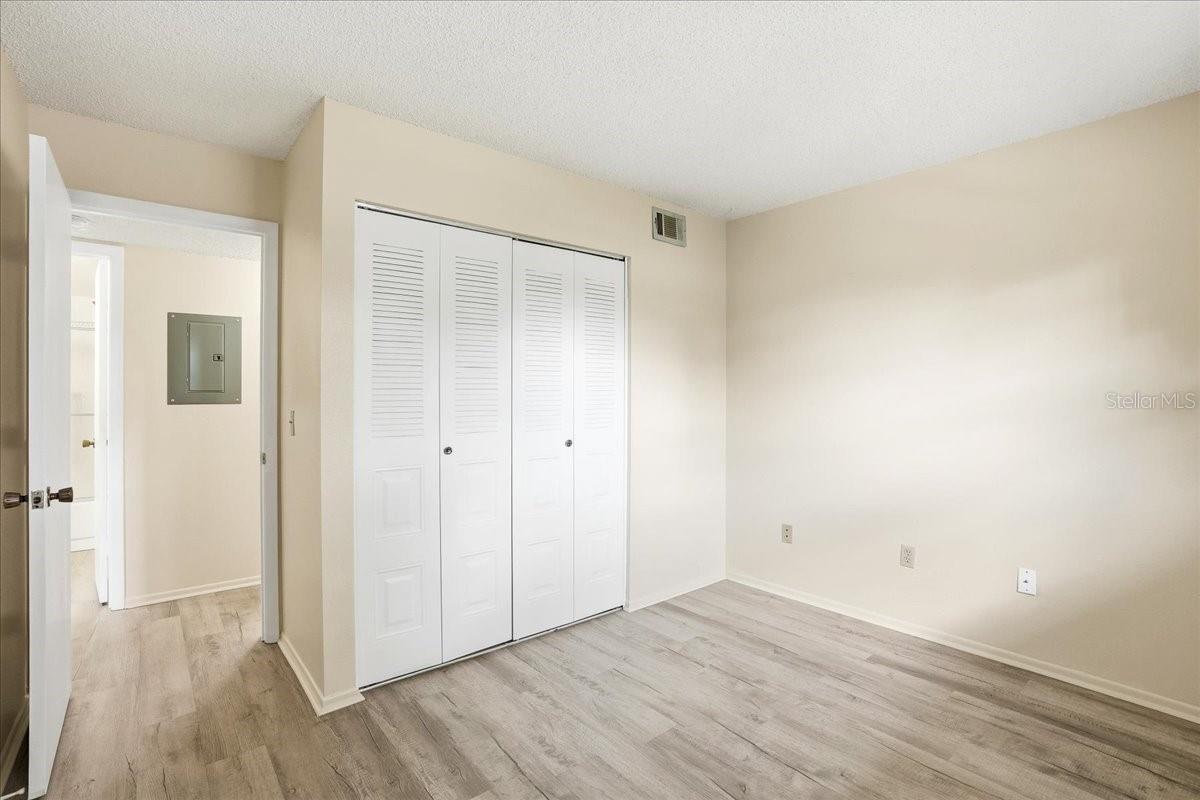 OAK FORREST - Residential