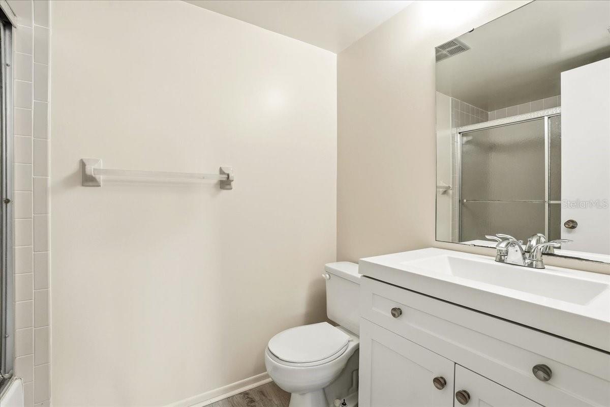 OAK FORREST - Residential