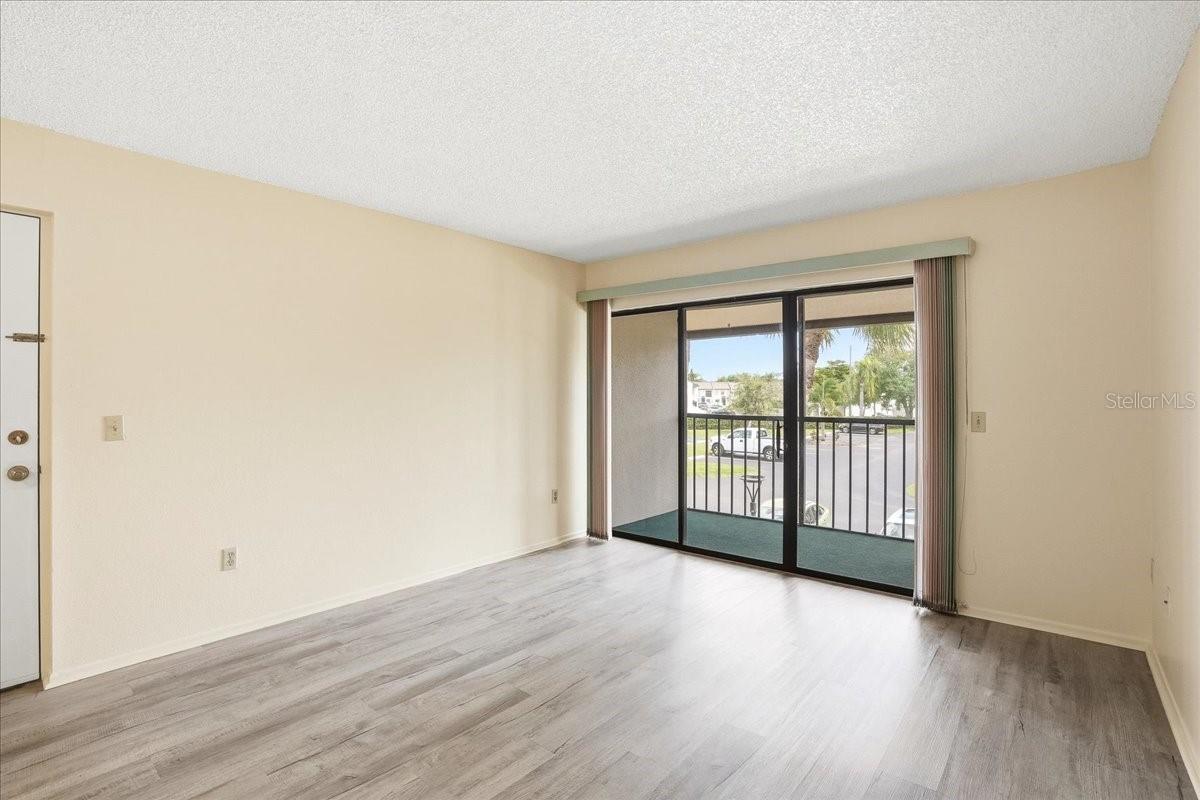 OAK FORREST - Residential