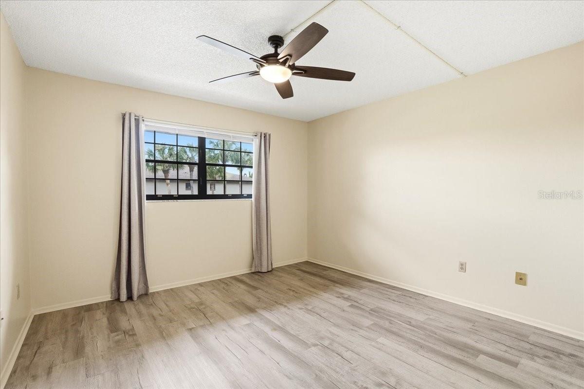 OAK FORREST - Residential