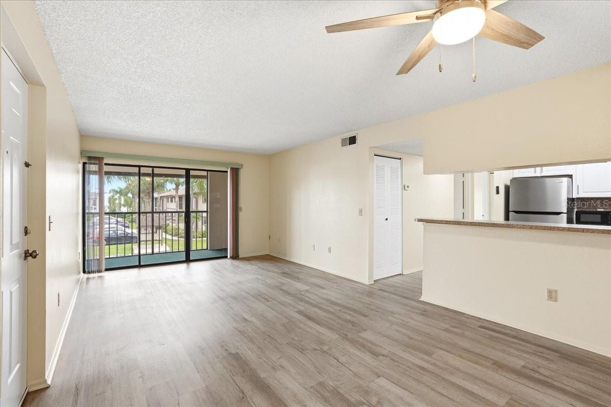 OAK FORREST - Residential