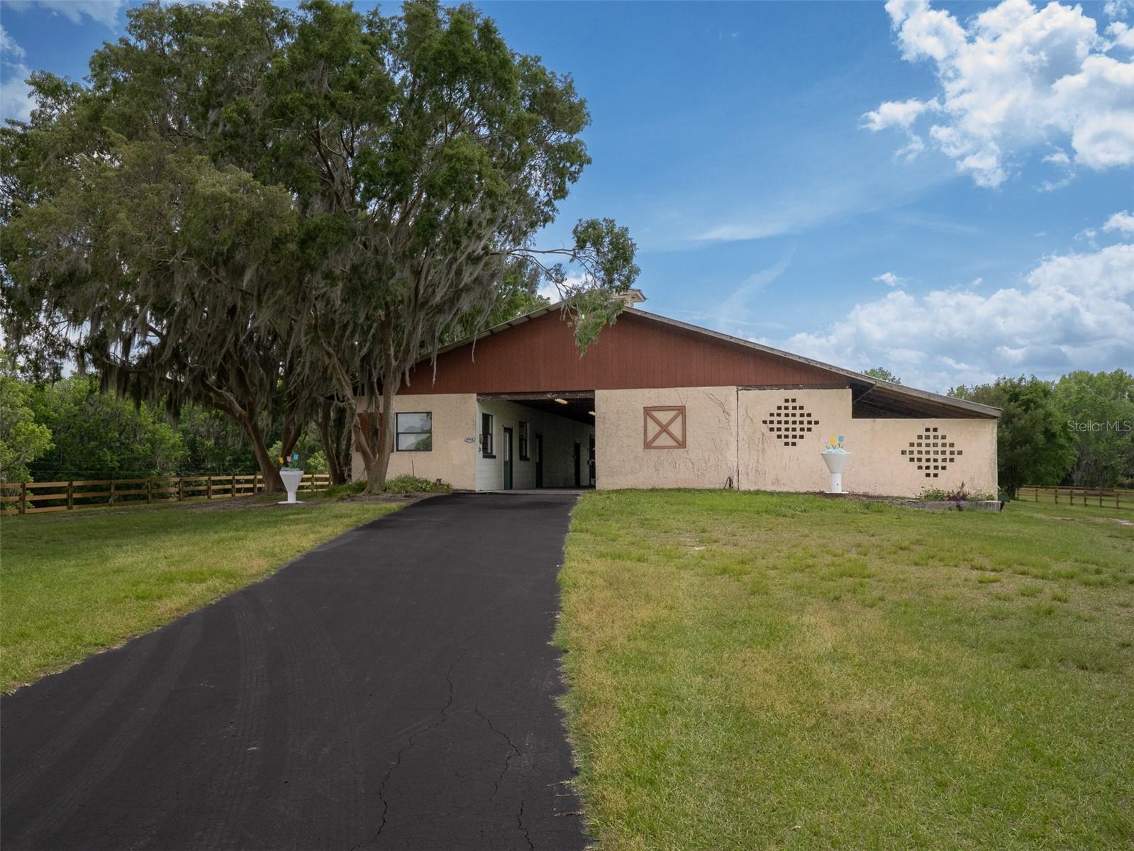 WINDSONG FARM - Residential