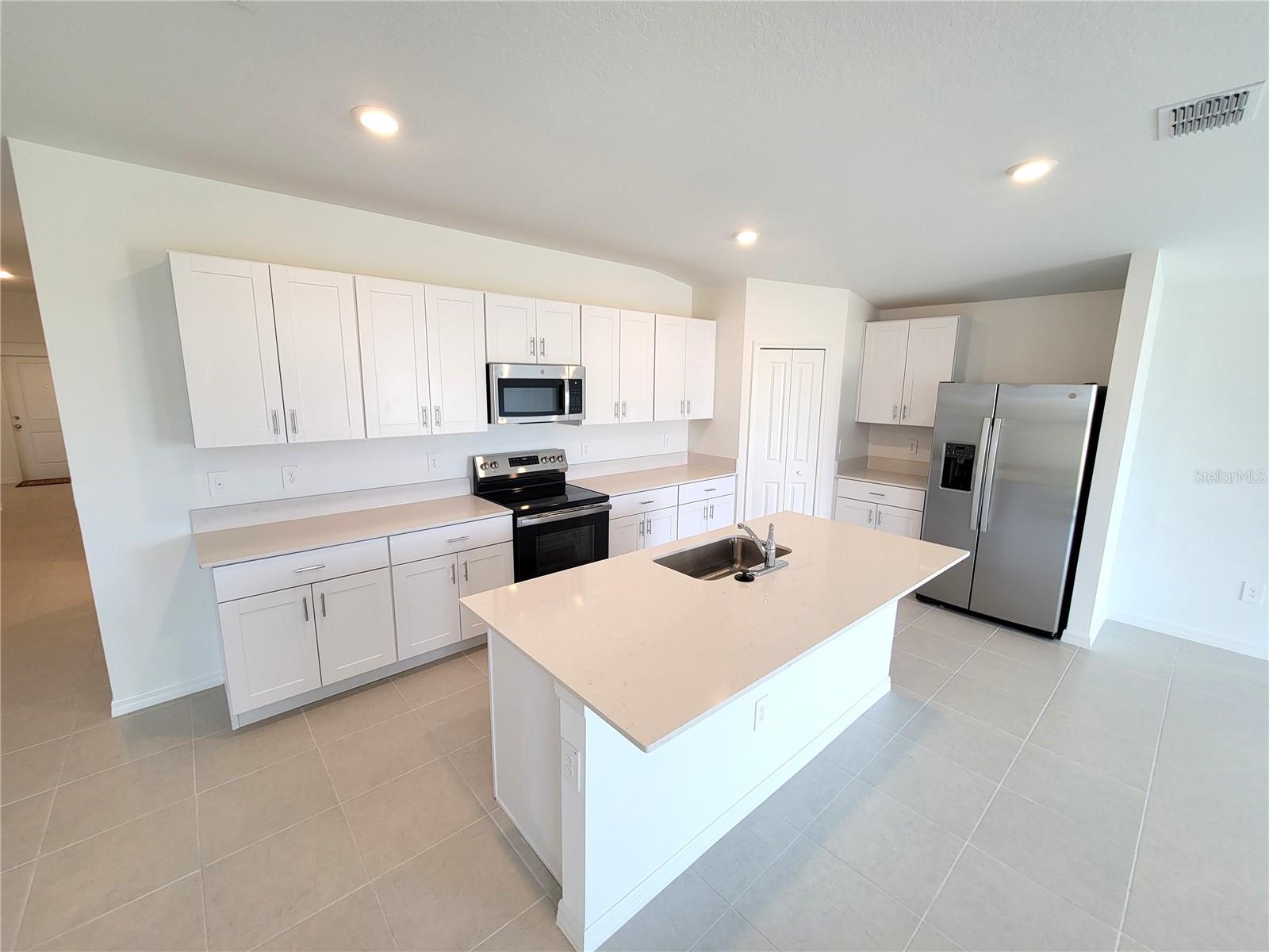 WIND MDWS SOUTH PH 2B - Residential Lease