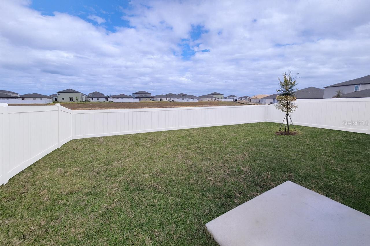 WIND MDWS SOUTH PH 2B - Residential Lease