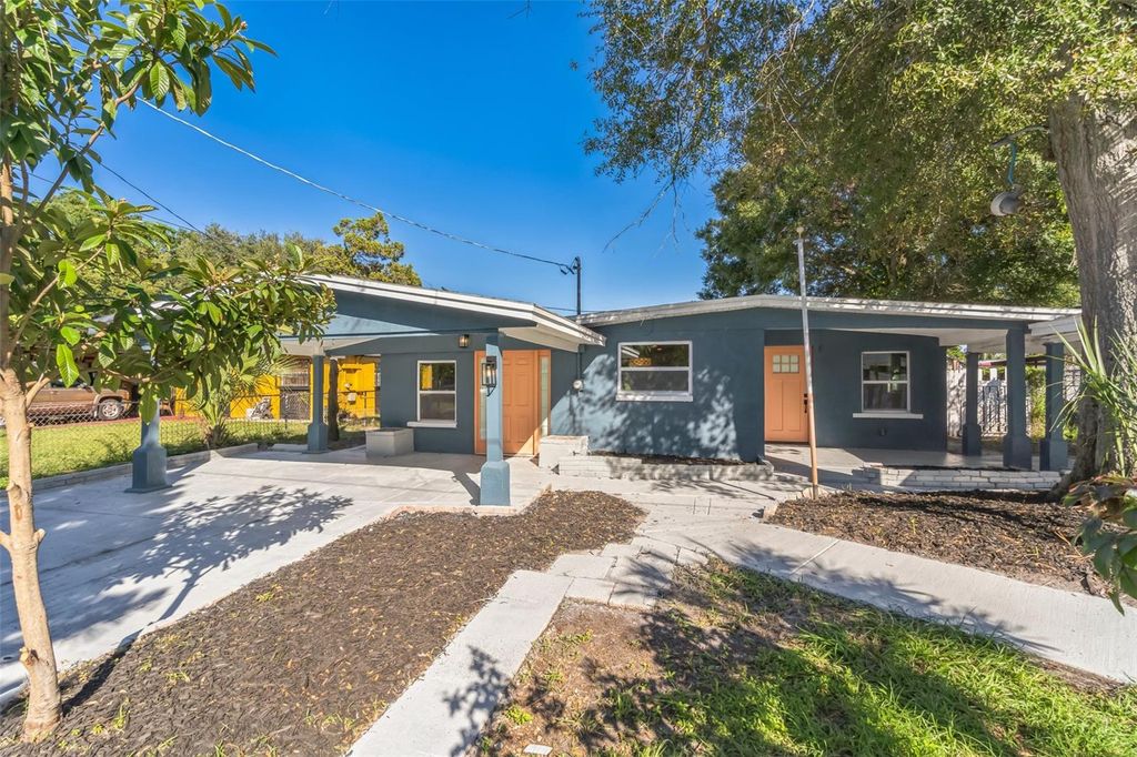 Photo of 5210 S 84th Street, Tampa, FL 33619 (MLS # O6330055)