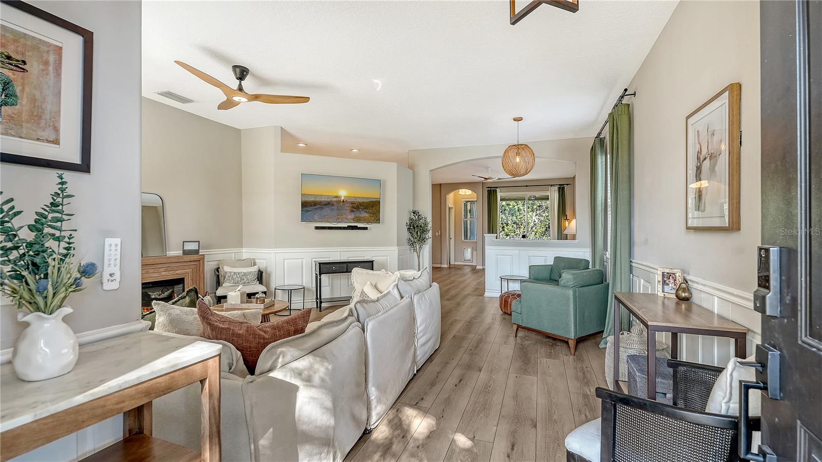 INDIGO RIDGE AT UNIVERSITY PLACE - Residential