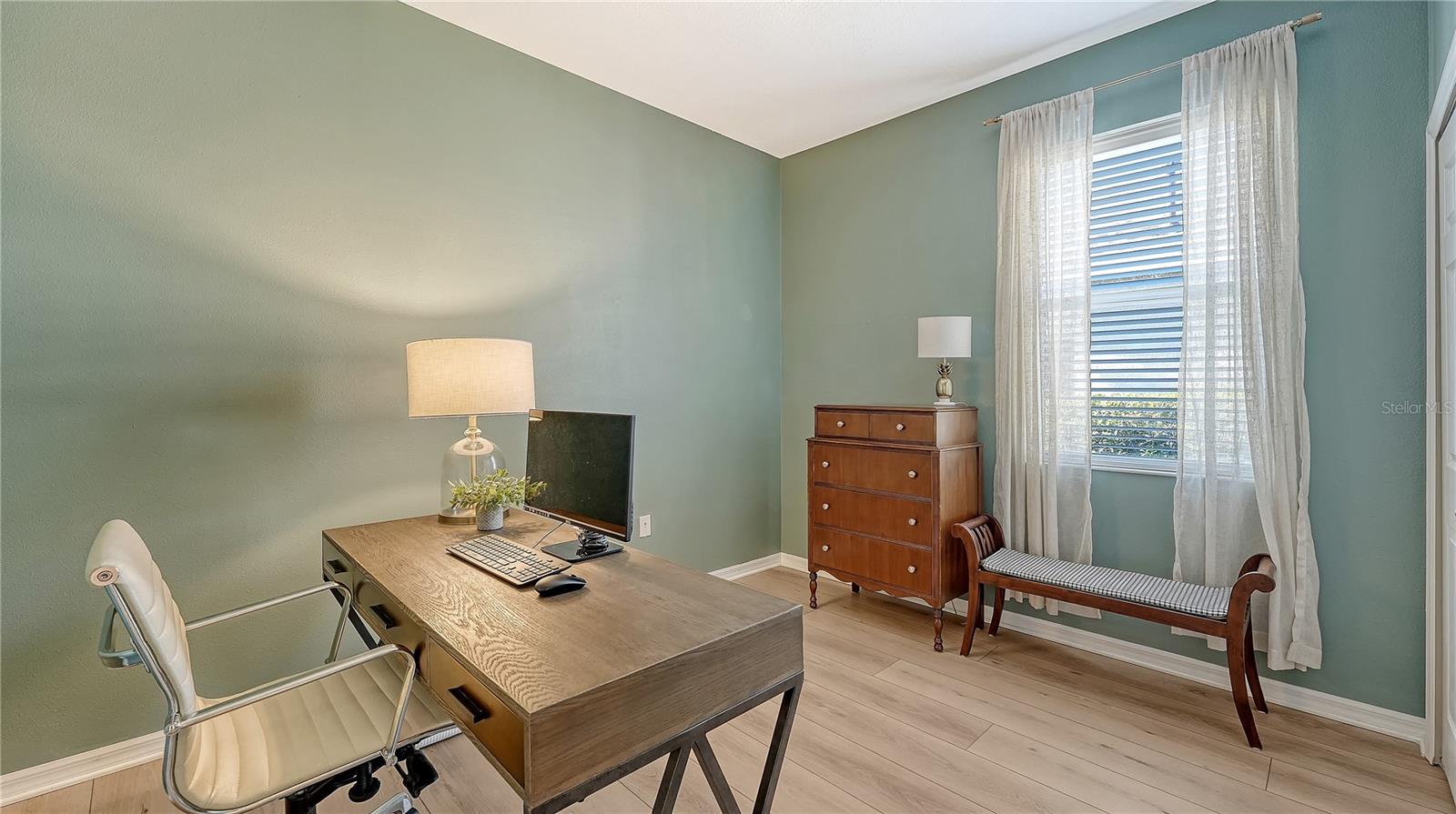 INDIGO RIDGE AT UNIVERSITY PLACE - Residential