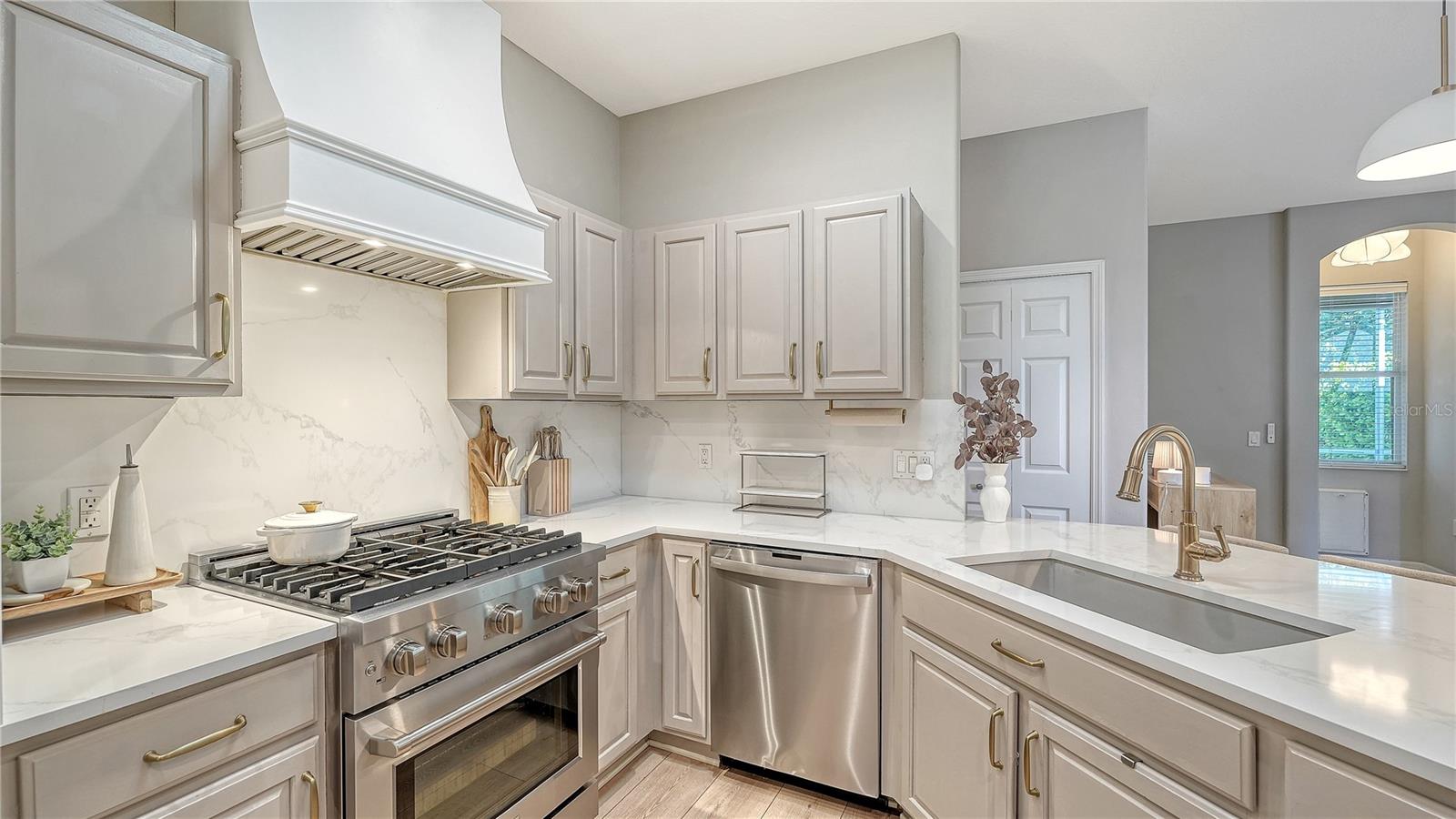 INDIGO RIDGE AT UNIVERSITY PLACE - Residential