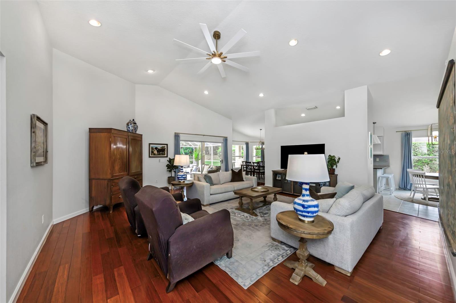 VILLAROSA H LOT 2 BLOCK 5 - Residential
