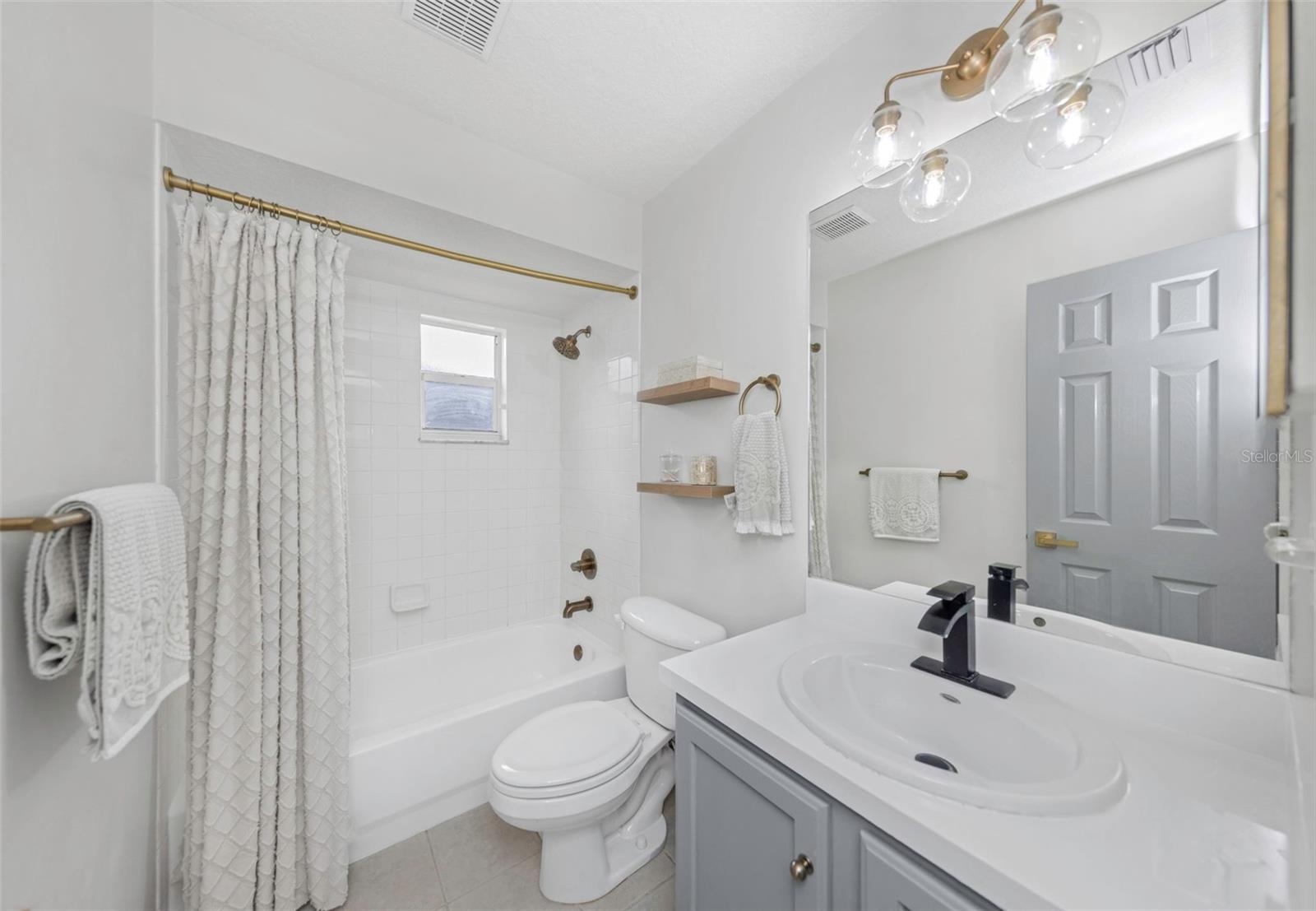 VILLAROSA H LOT 2 BLOCK 5 - Residential