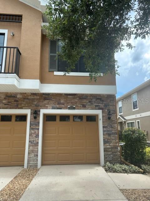 FISHHAWK RANCH PH 2 TR 1 - Residential Lease