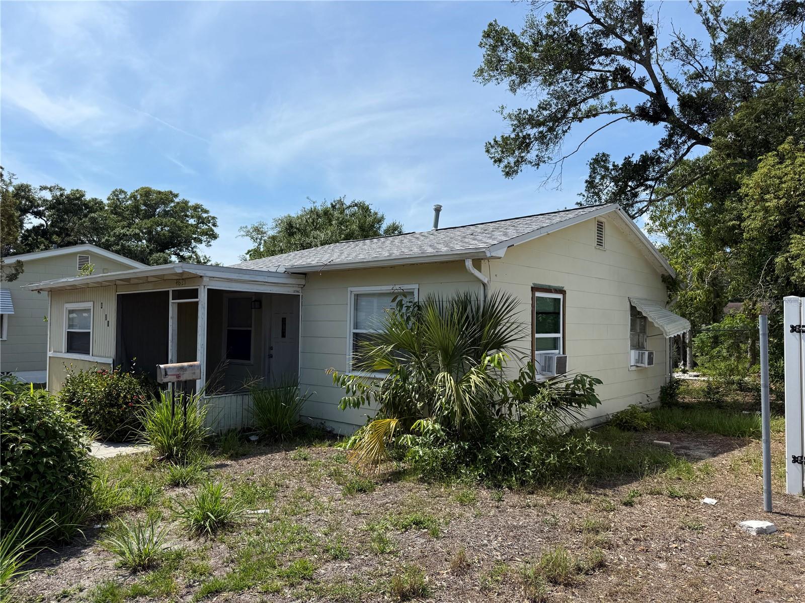 BACK BAY MANOR 3 - Residential