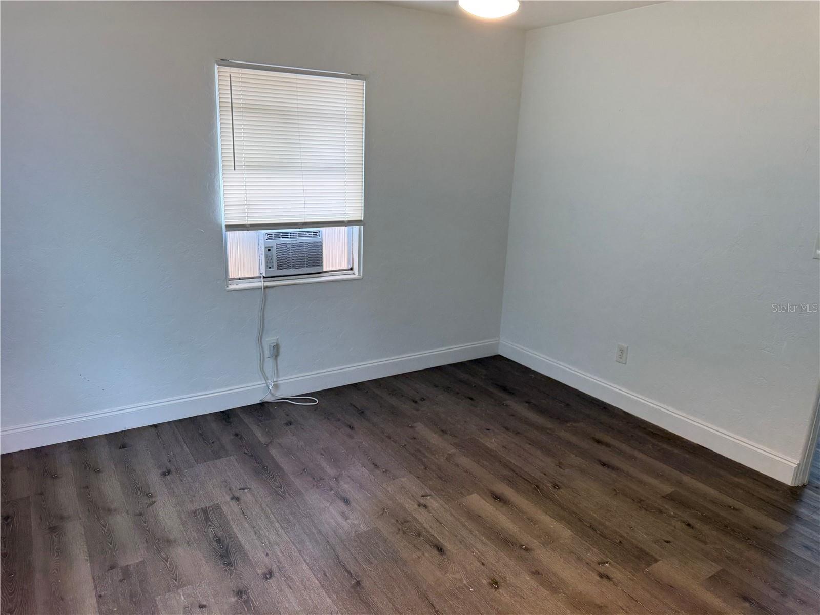 BACK BAY MANOR 3 - Residential
