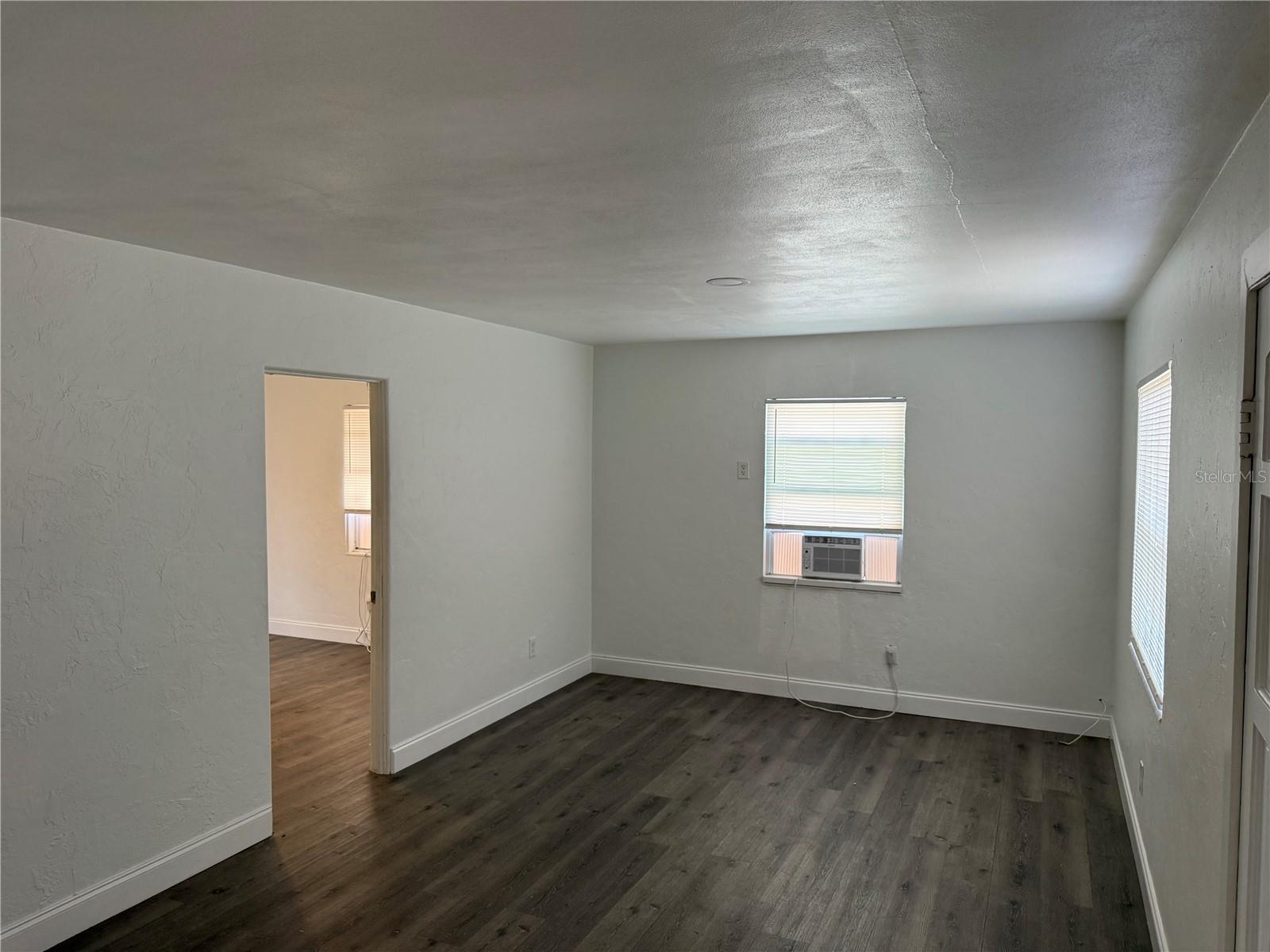 BACK BAY MANOR 3 - Residential