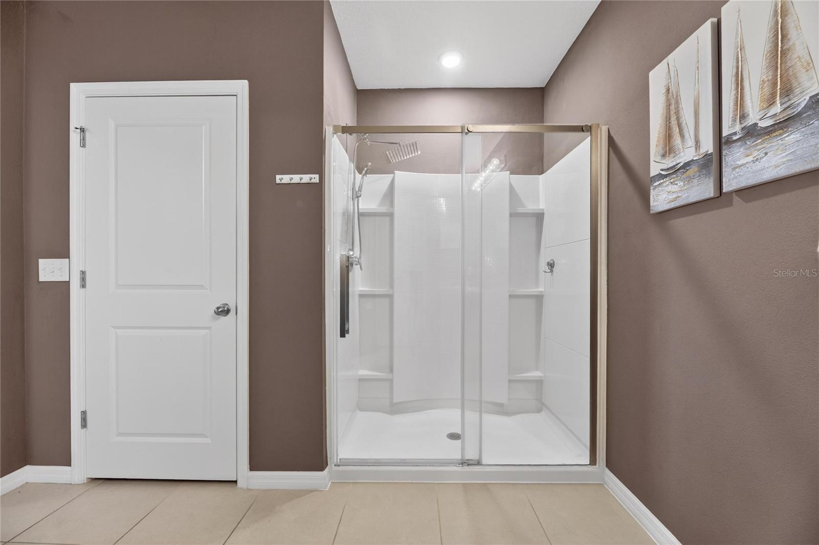 10230 GEESE TRAIL CIRCLE, SUN CITY CENTER, FL, 33573 2 10230 GEESE TRAIL CIRCLE