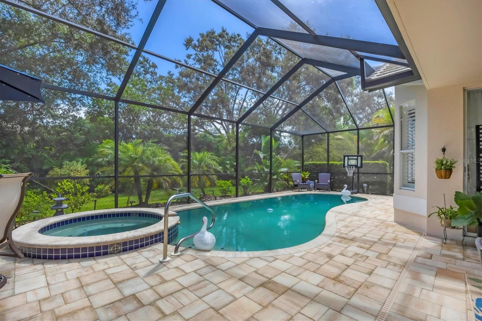 UNIVERSITY PARK COUNTRY CLUB - Residential