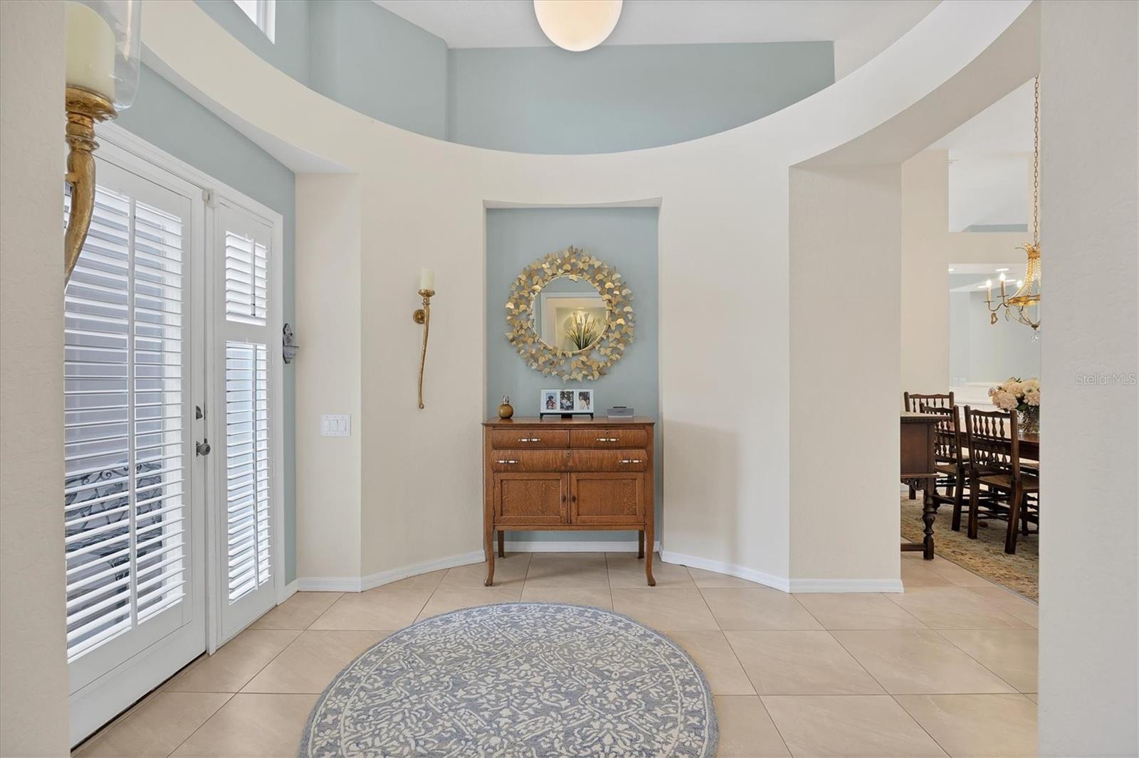 7916 HAMPTON COURT
