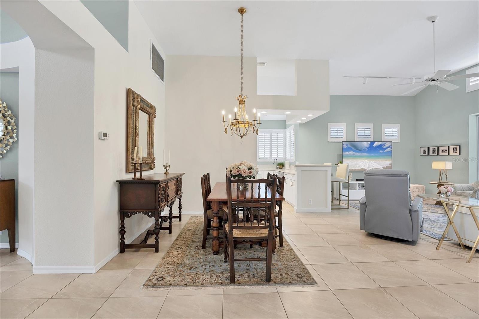 UNIVERSITY PARK COUNTRY CLUB - Residential