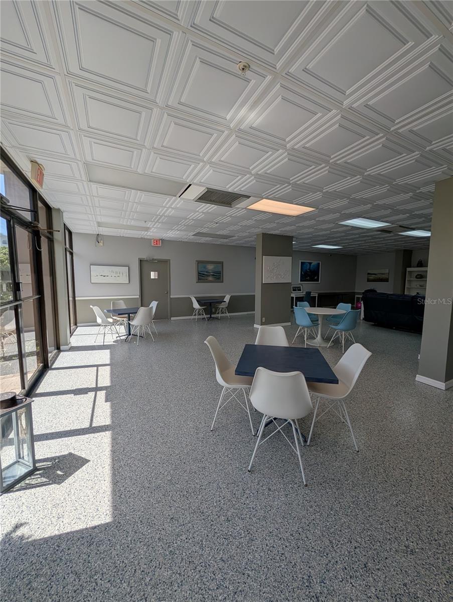 DOLPHIN COVE CLEARWATER - Residential Lease