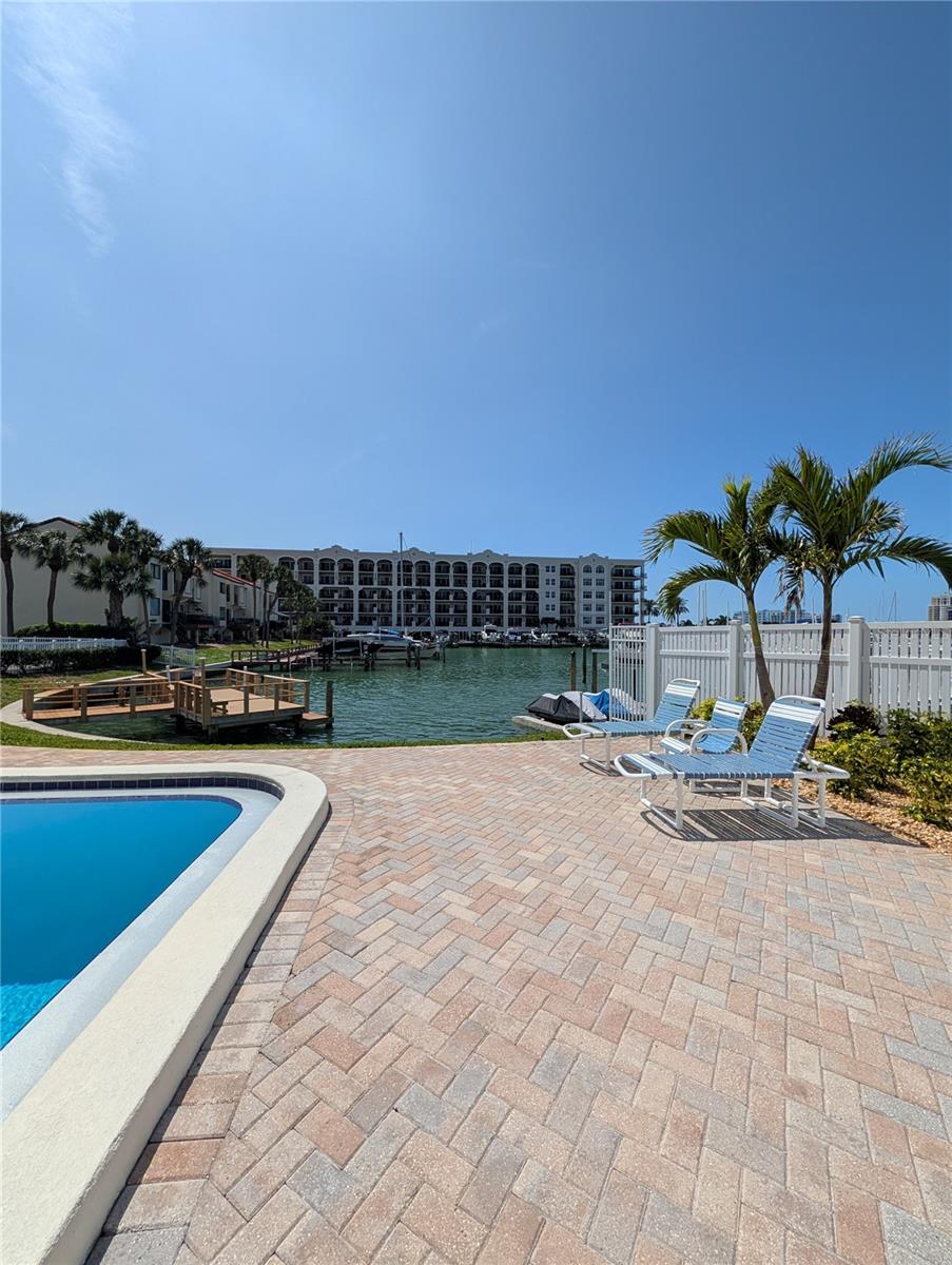 DOLPHIN COVE CLEARWATER - Residential Lease